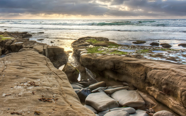 Image: A picture of a coast.